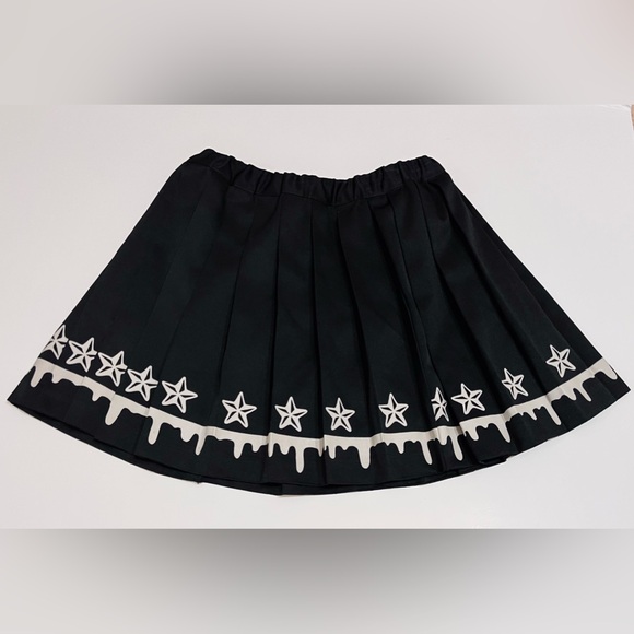 Listen Flavor Melty Star Line Pleated Skirt Blk/Wht - Picture 2 of 7